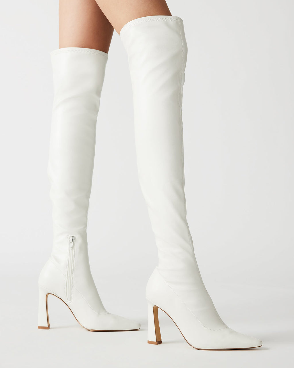 STRUT WHITE
